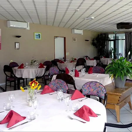 Logis La Rose Des Vents 3* Volvic